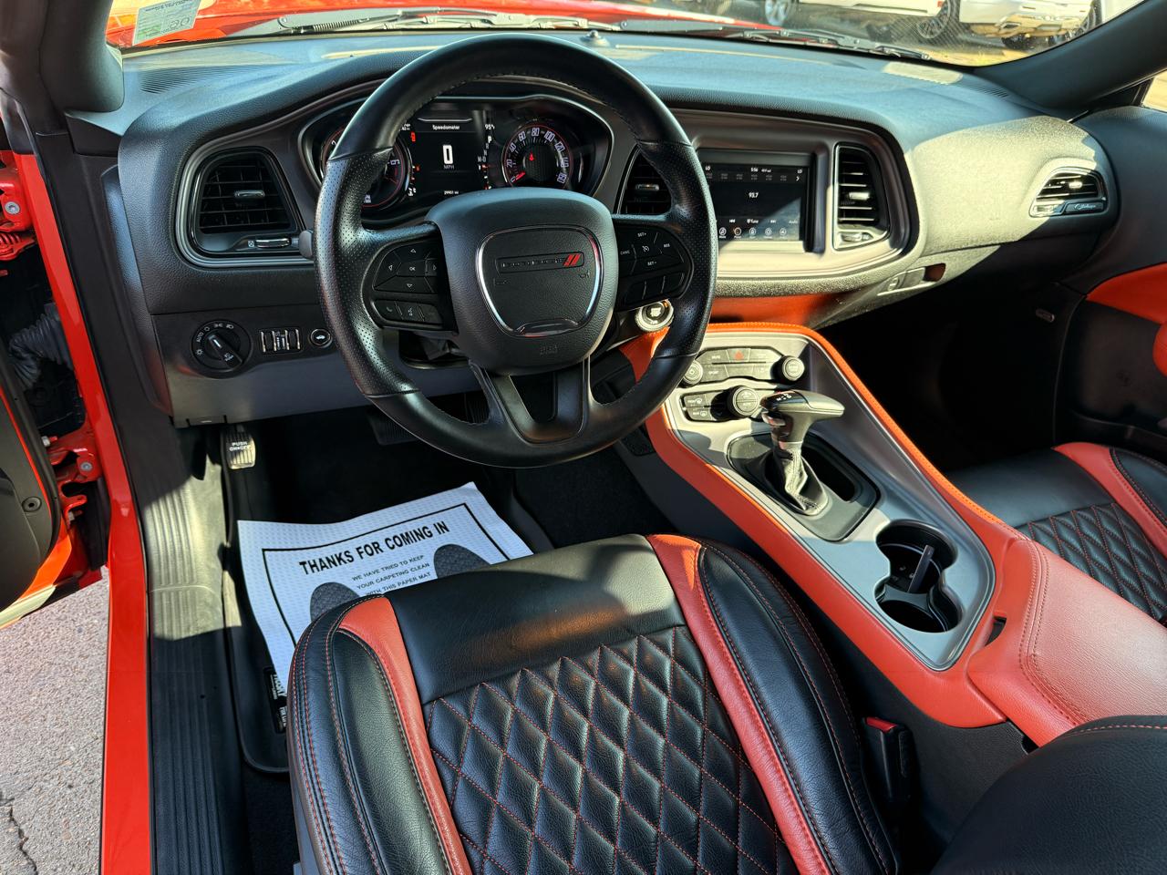 Dodge Challenger SXT Plus 2023