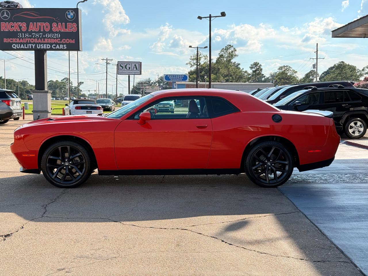 Dodge Challenger SXT Plus 2023