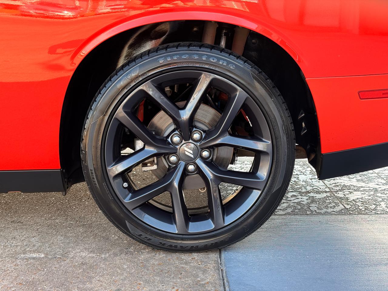 Dodge Challenger SXT Plus 2023