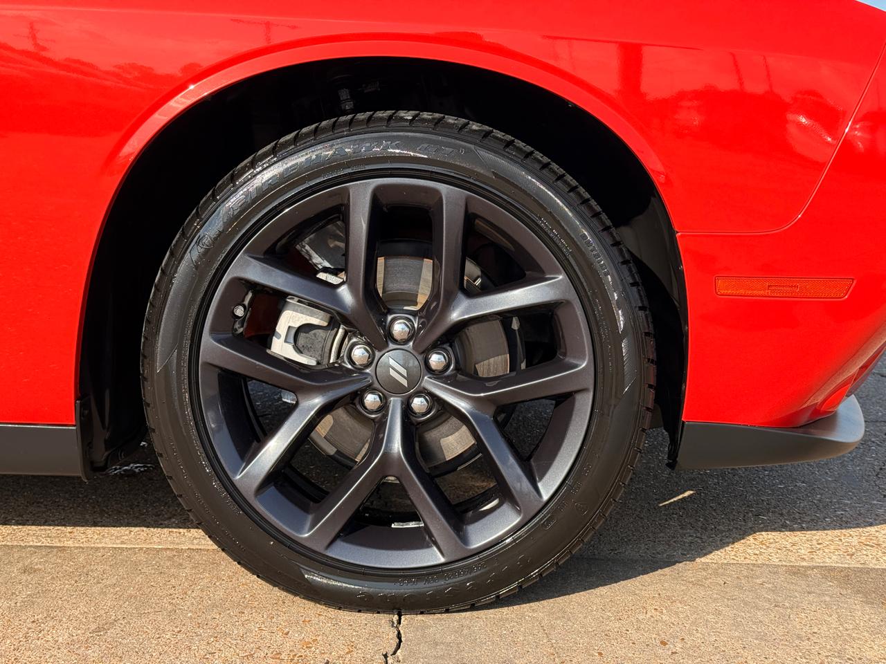 Dodge Challenger SXT Plus 2023