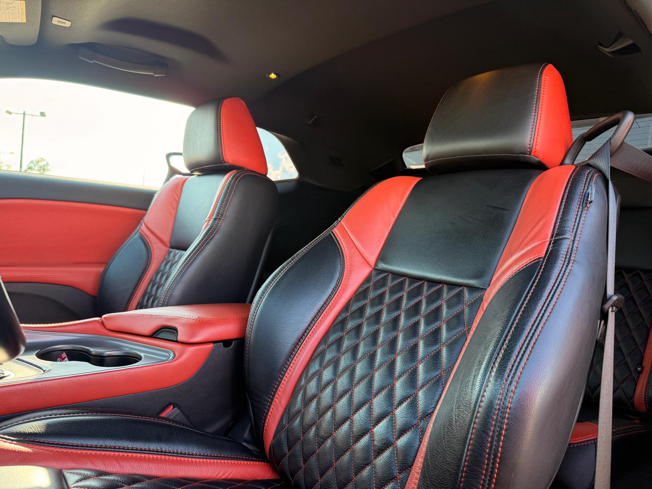 Dodge Challenger SXT Plus 2023