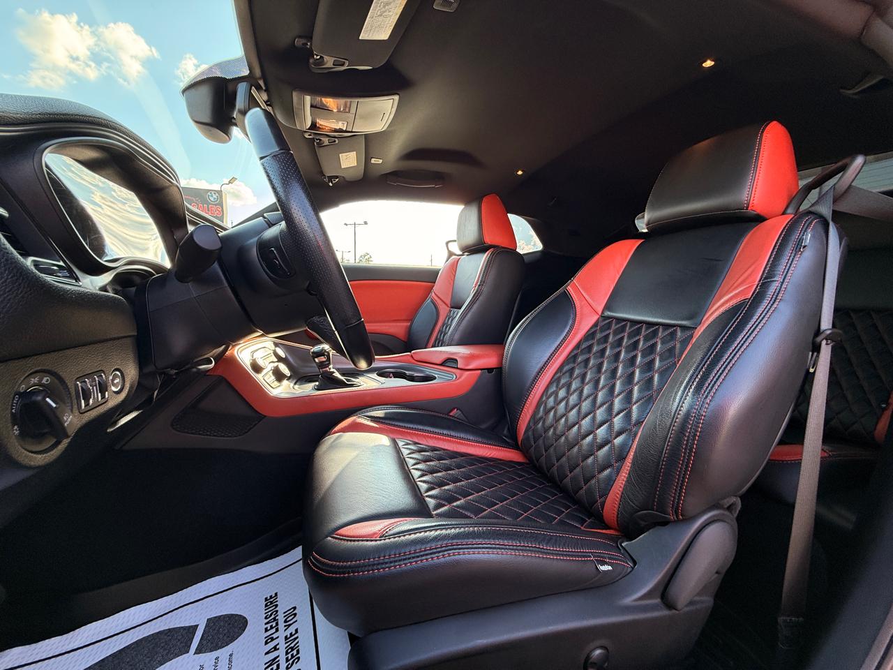 Dodge Challenger SXT Plus 2023