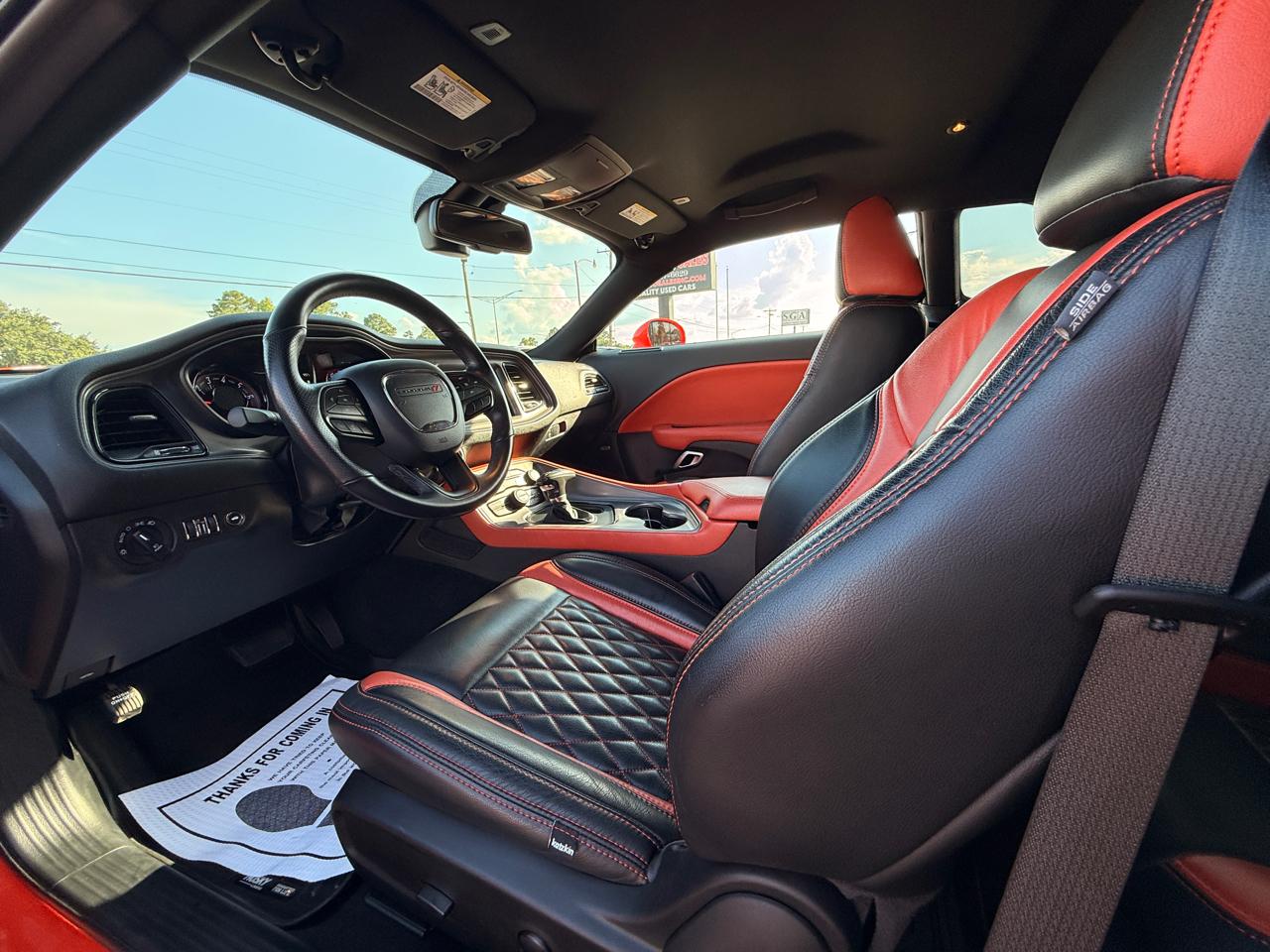 Dodge Challenger SXT Plus 2023
