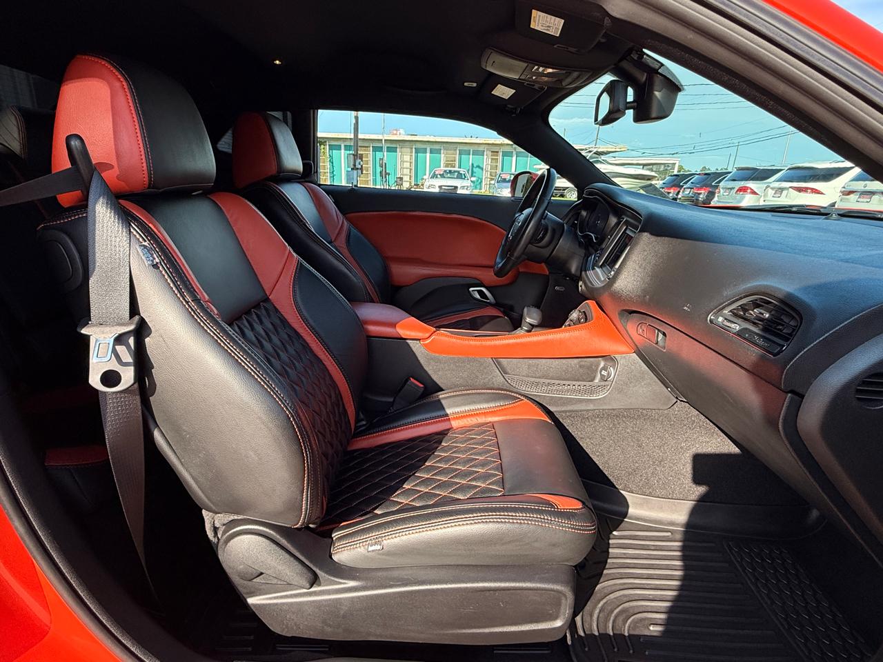 Dodge Challenger SXT Plus 2023