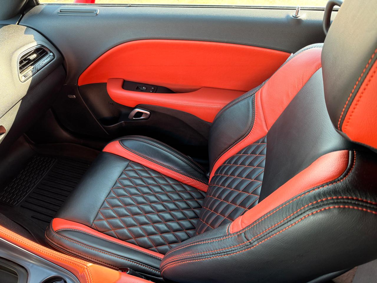 Dodge Challenger SXT Plus 2023