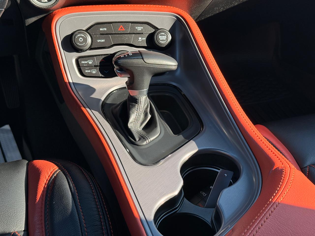 Dodge Challenger SXT Plus 2023