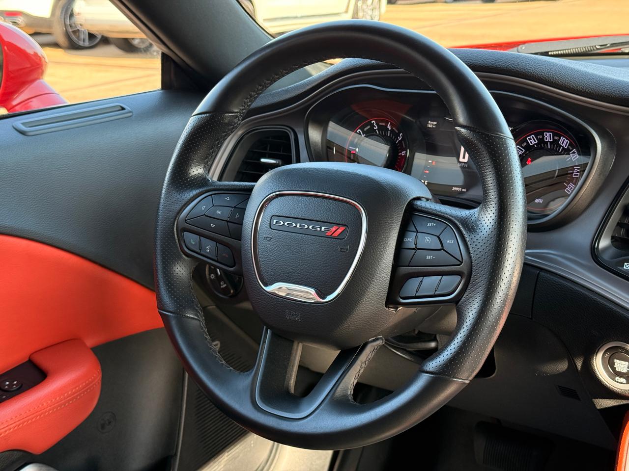 Dodge Challenger SXT Plus 2023