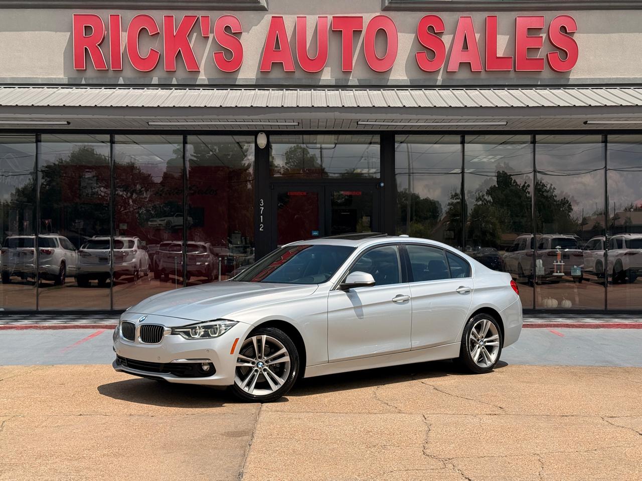 2017 BMW 3-Series 330i SULEV Sedan