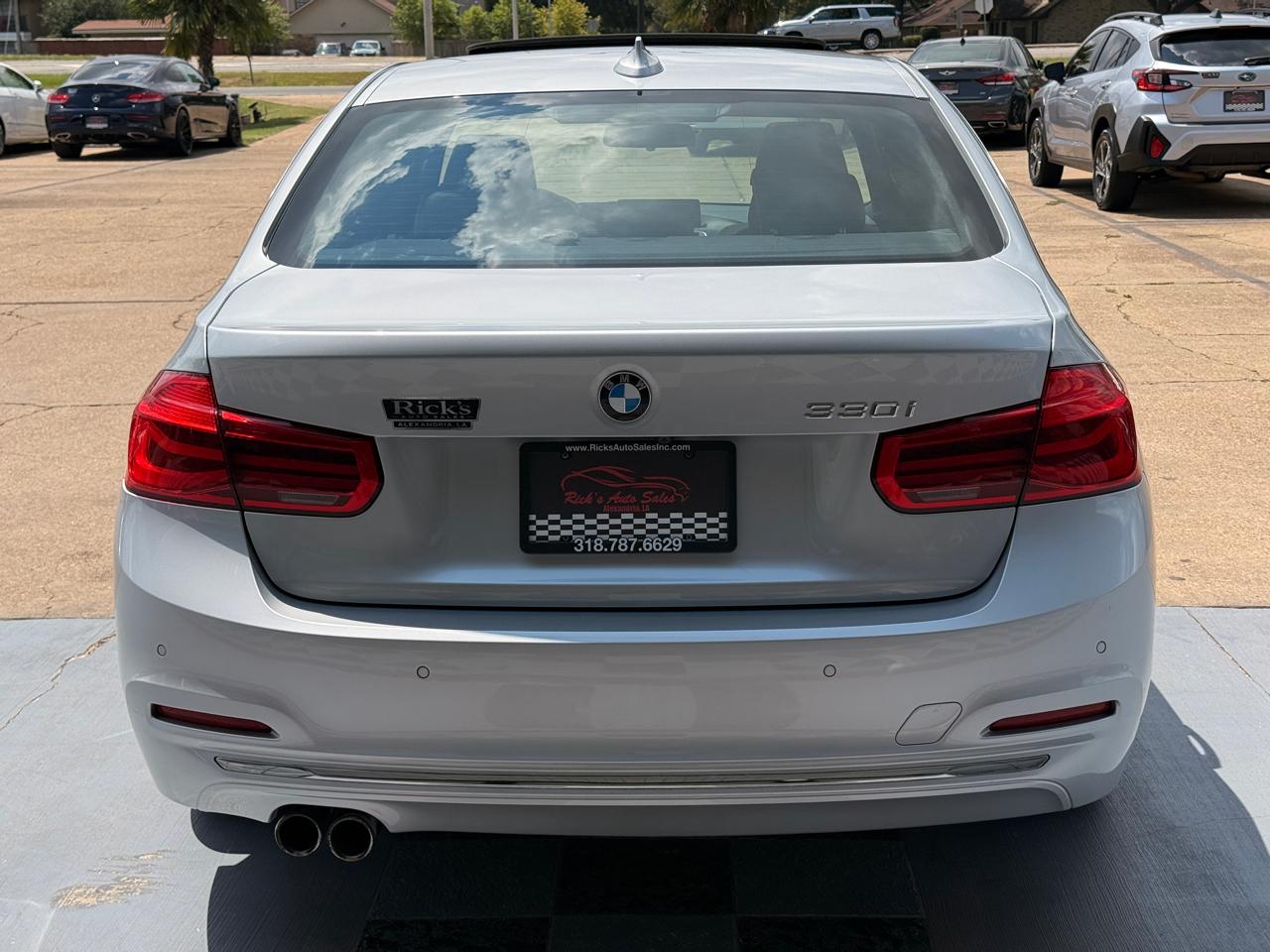 BMW 3-Series 330i SULEV Sedan 2017