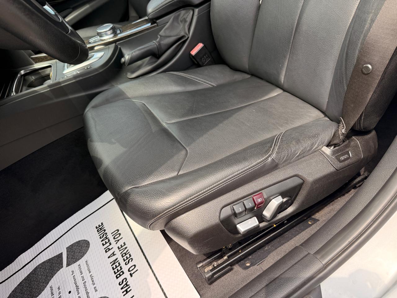 BMW 3-Series 330i SULEV Sedan 2017
