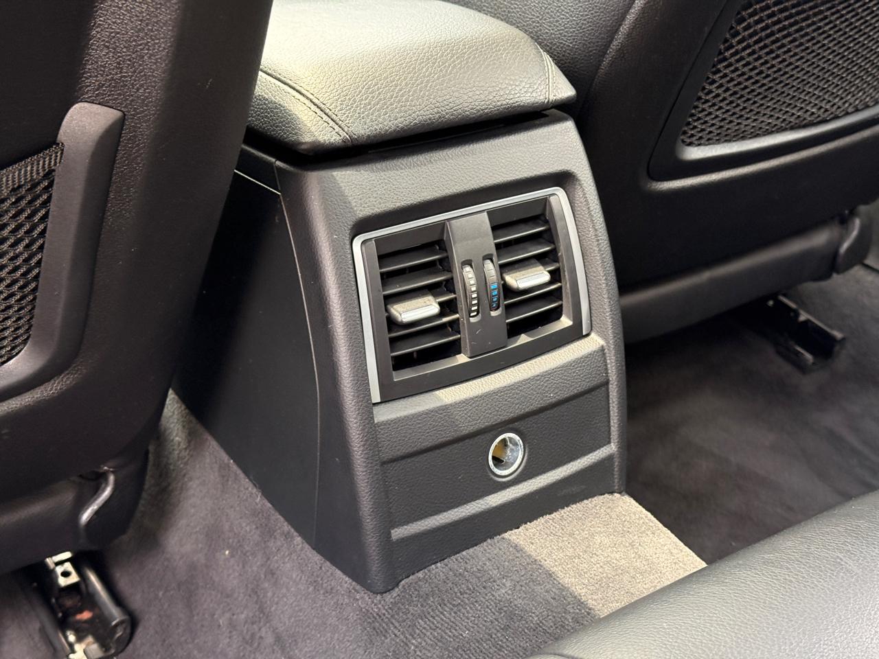 BMW 3-Series 330i SULEV Sedan 2017
