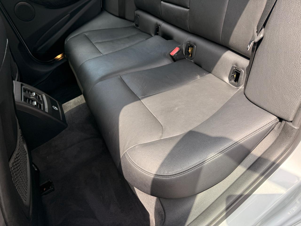 BMW 3-Series 330i SULEV Sedan 2017