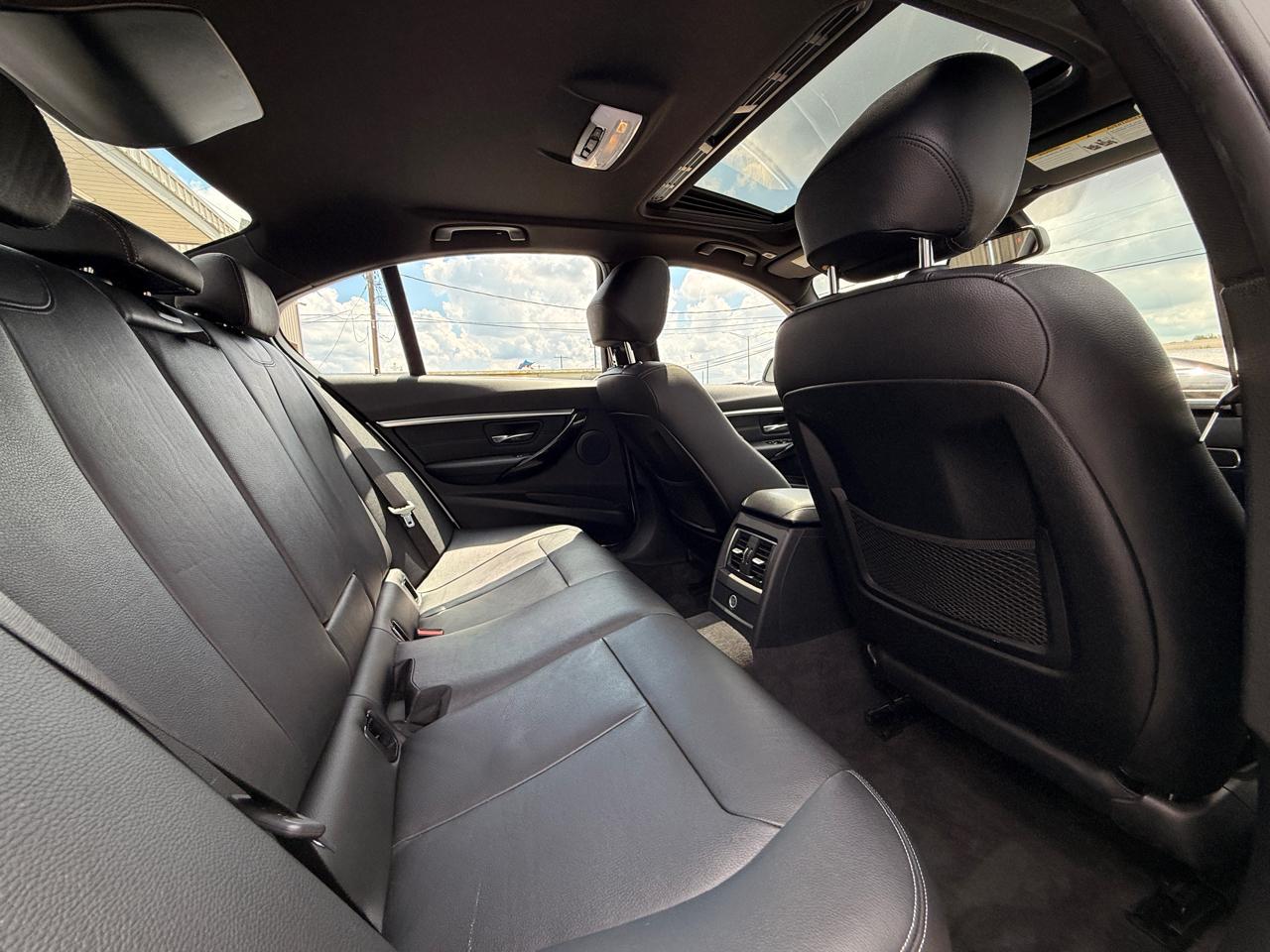 BMW 3-Series 330i SULEV Sedan 2017