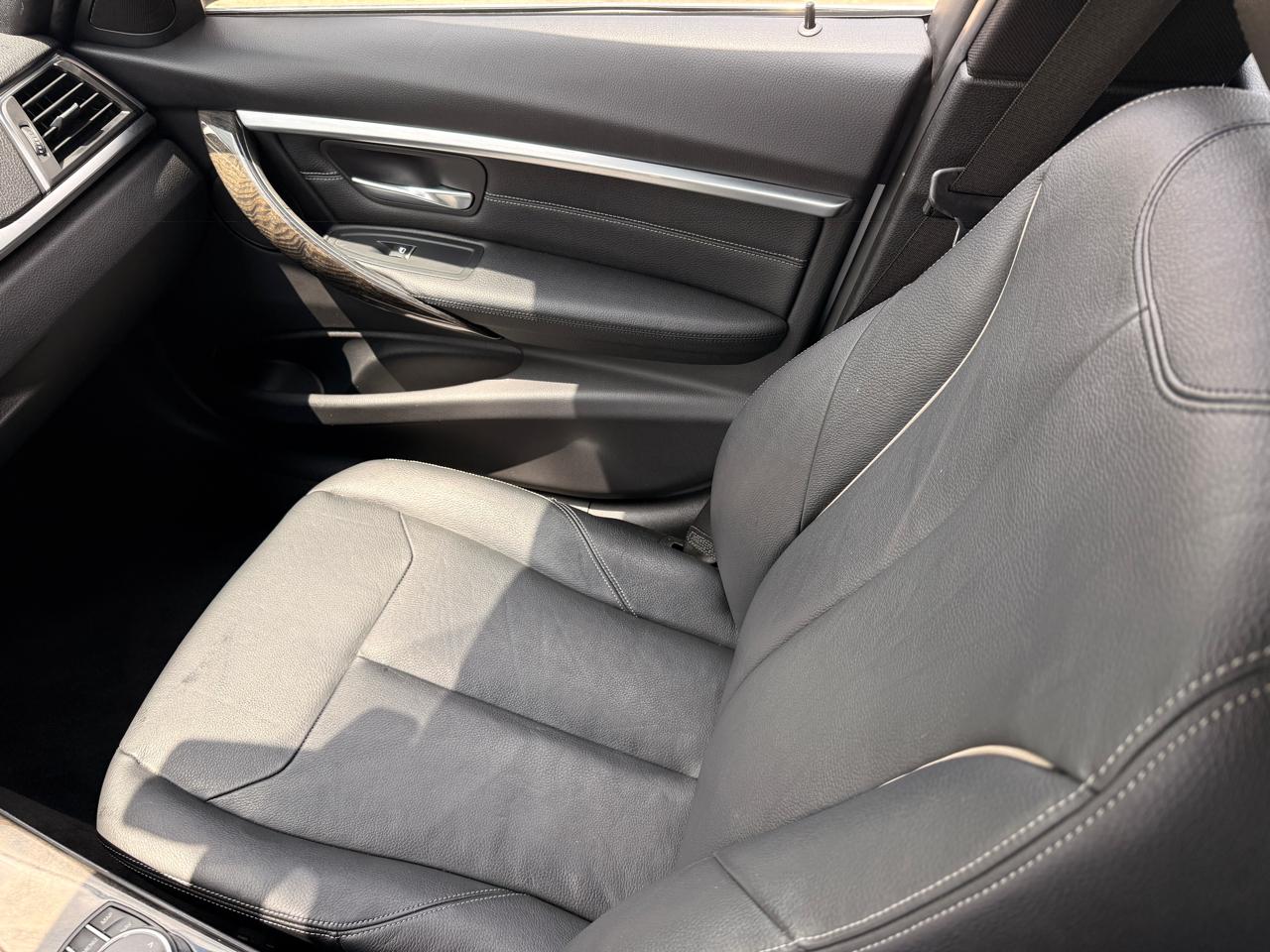 BMW 3-Series 330i SULEV Sedan 2017