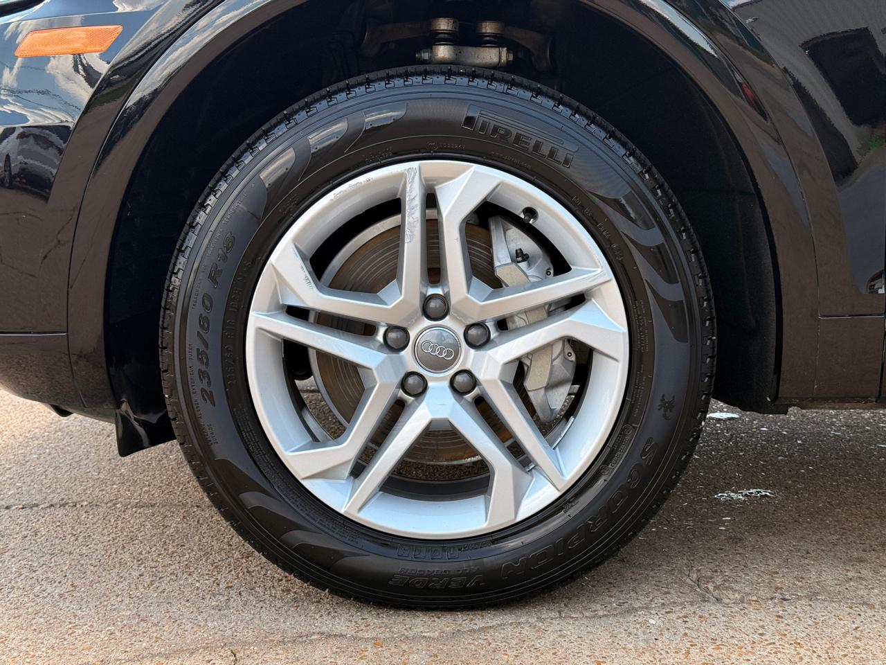 Audi Q5 2.0T Premium quattro 2019