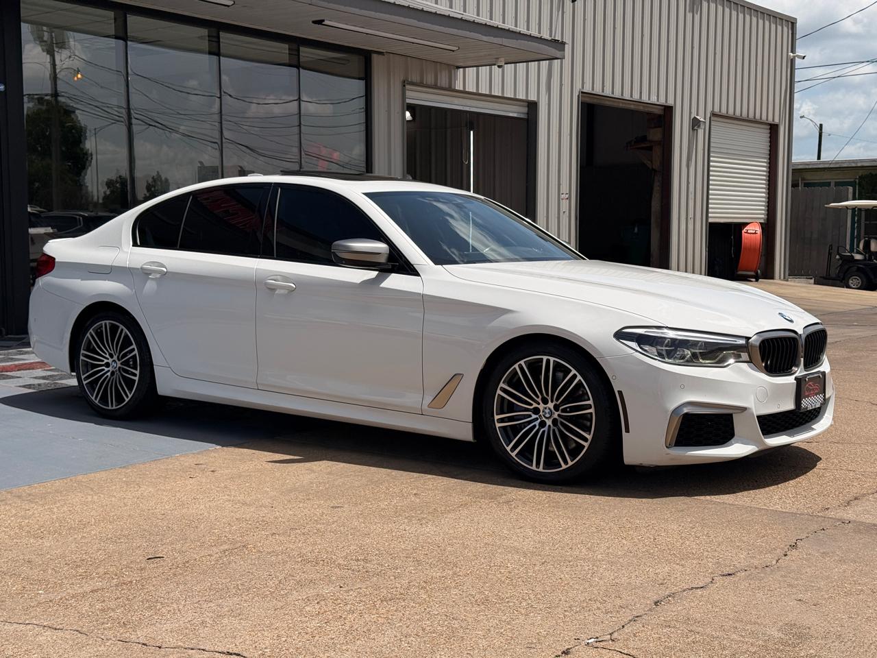 BMW 5-Series M550i xDrive 2019