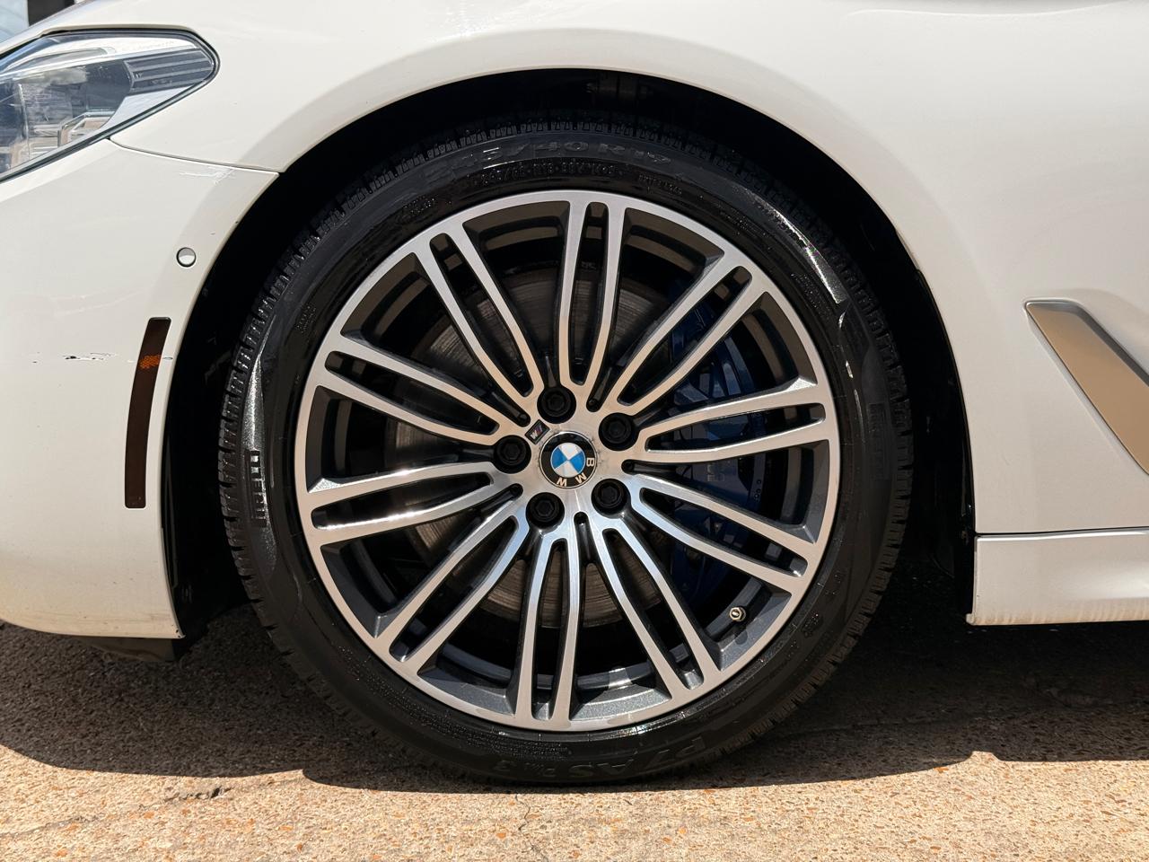 BMW 5-Series M550i xDrive 2019