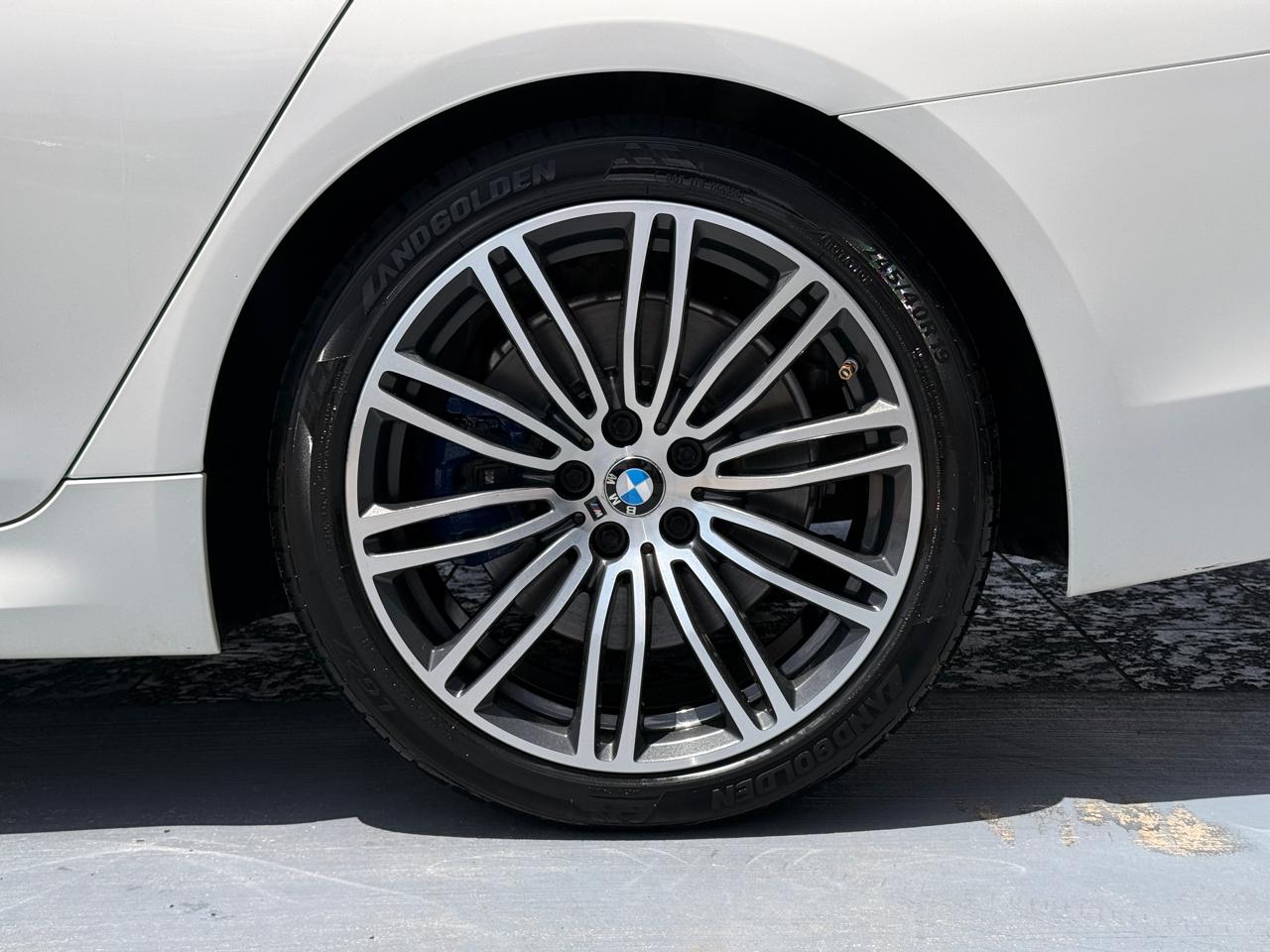 BMW 5-Series M550i xDrive 2019
