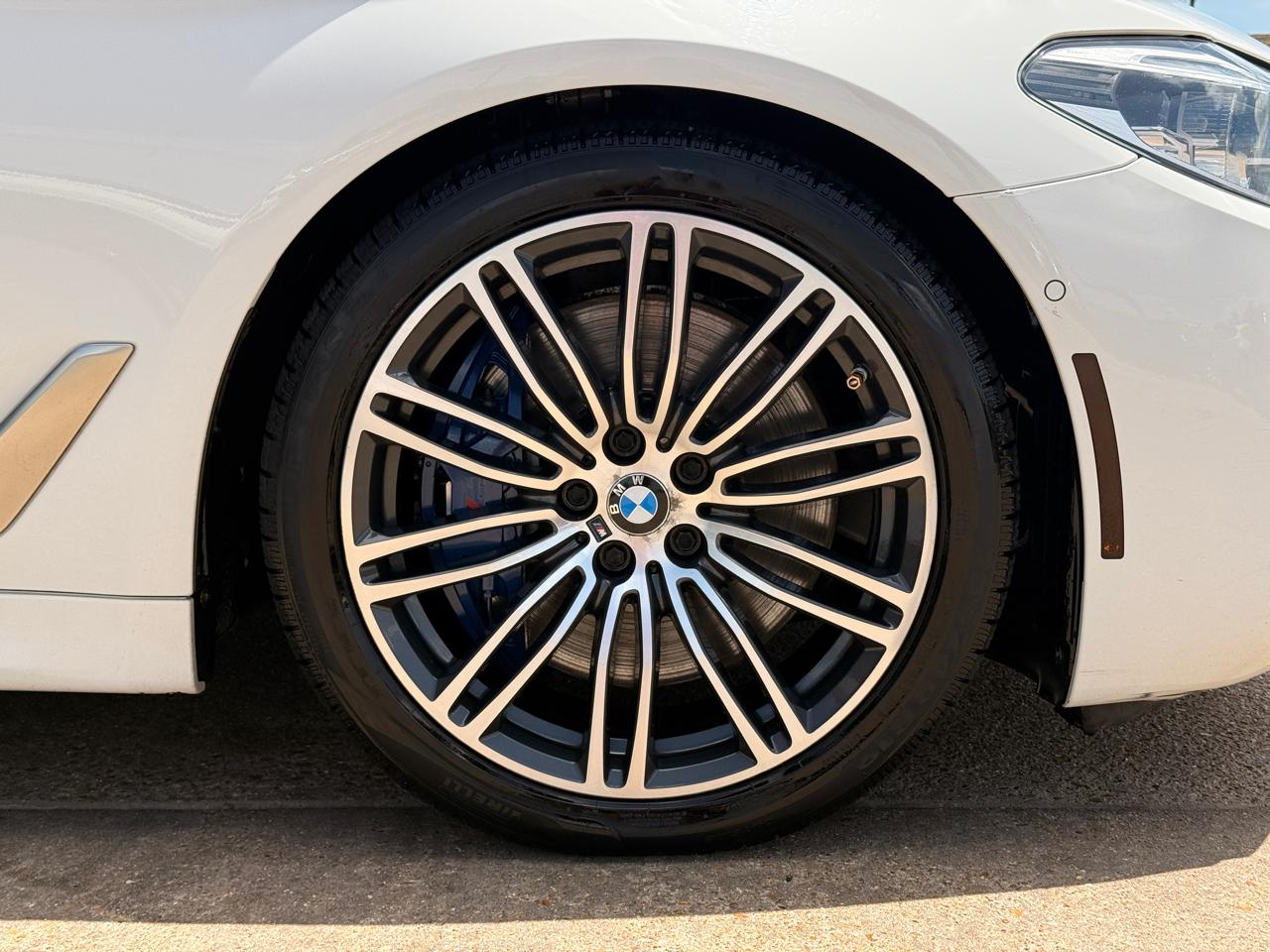 BMW 5-Series M550i xDrive 2019