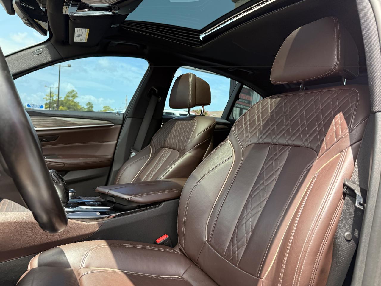 BMW 5-Series M550i xDrive 2019