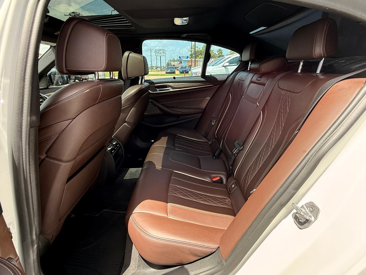 BMW 5-Series M550i xDrive 2019