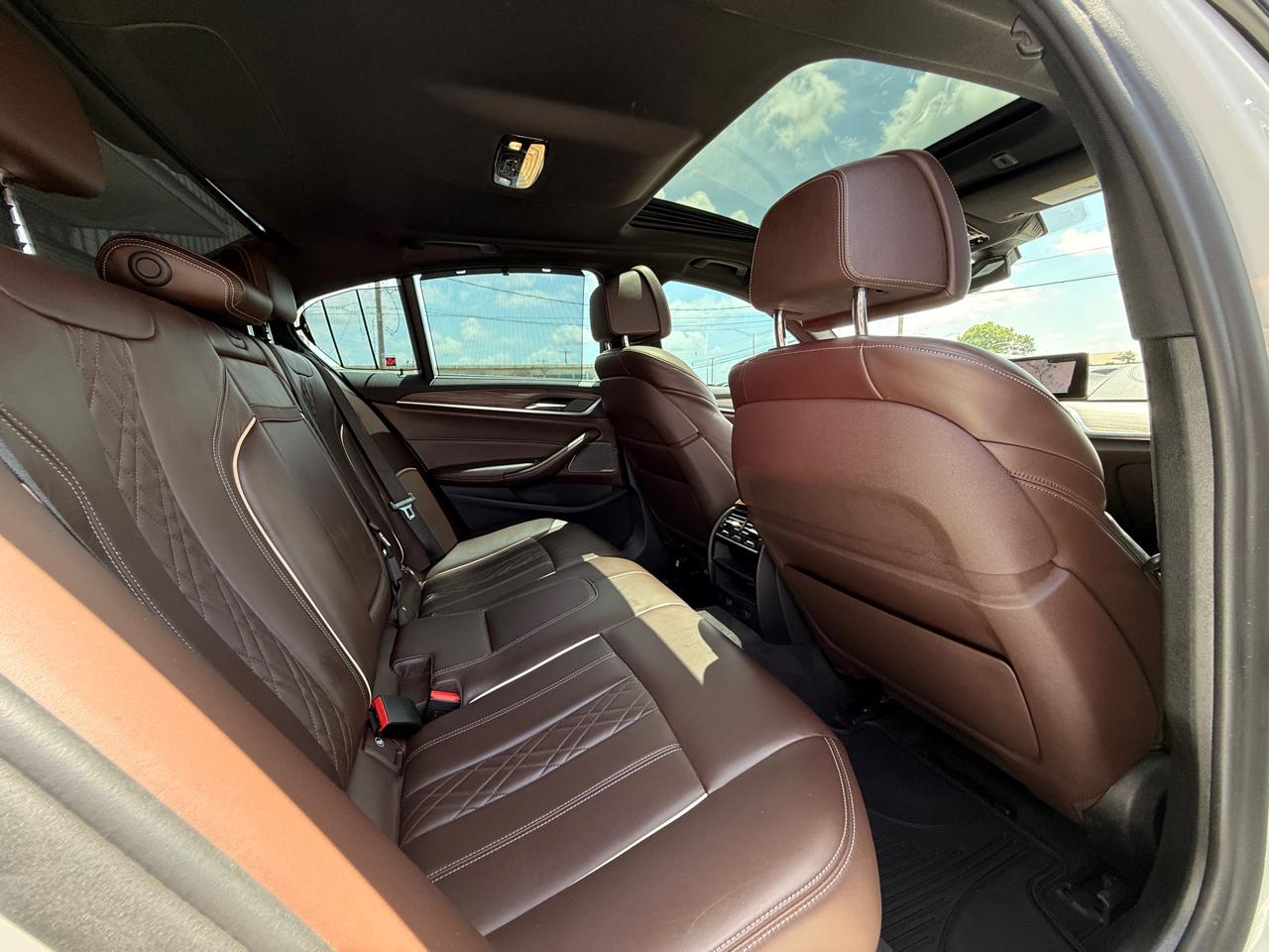 BMW 5-Series M550i xDrive 2019