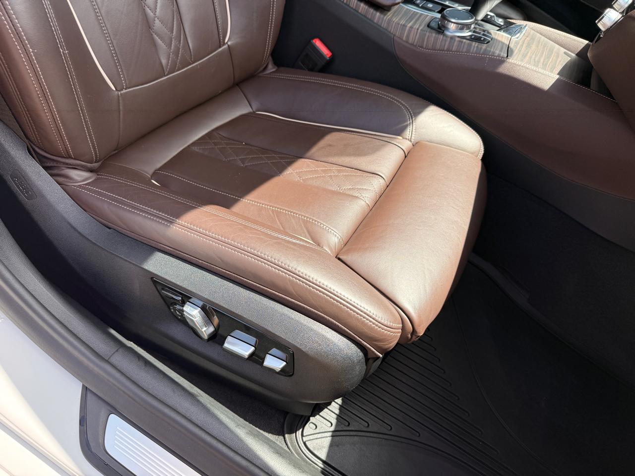 BMW 5-Series M550i xDrive 2019