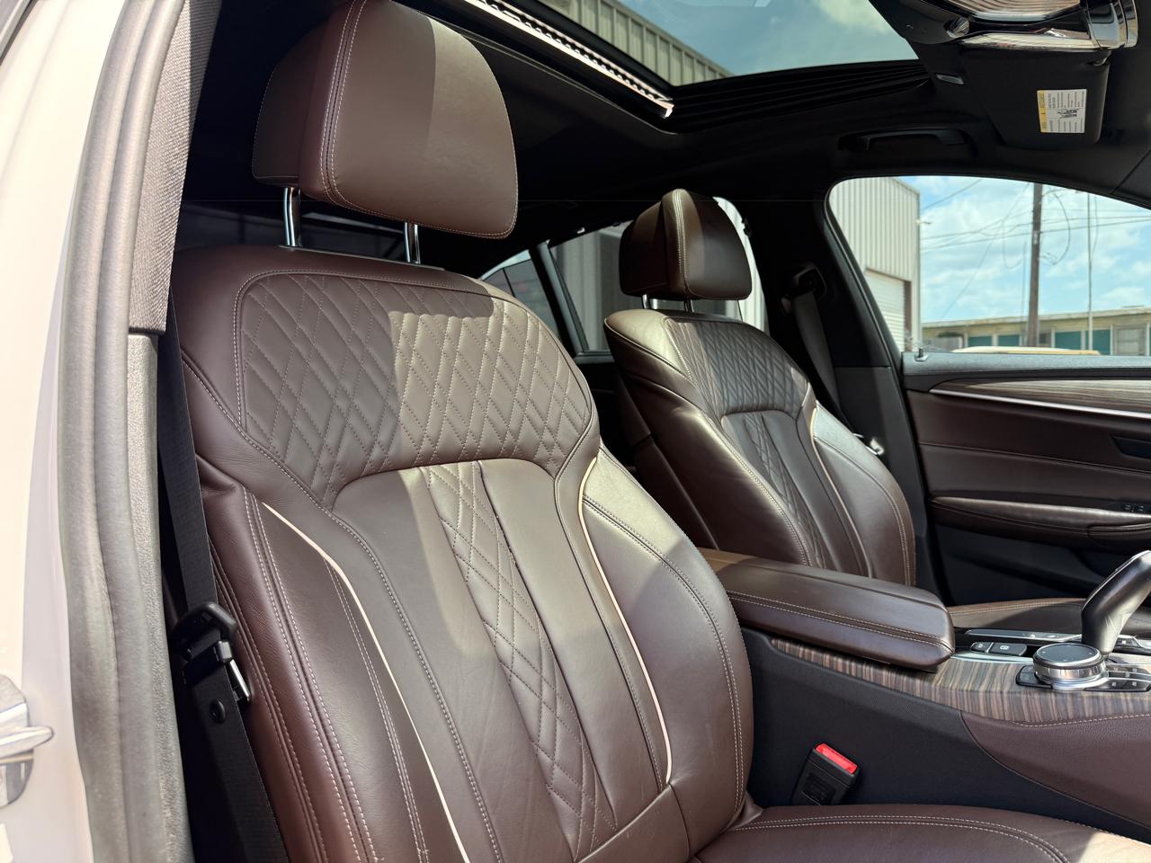BMW 5-Series M550i xDrive 2019