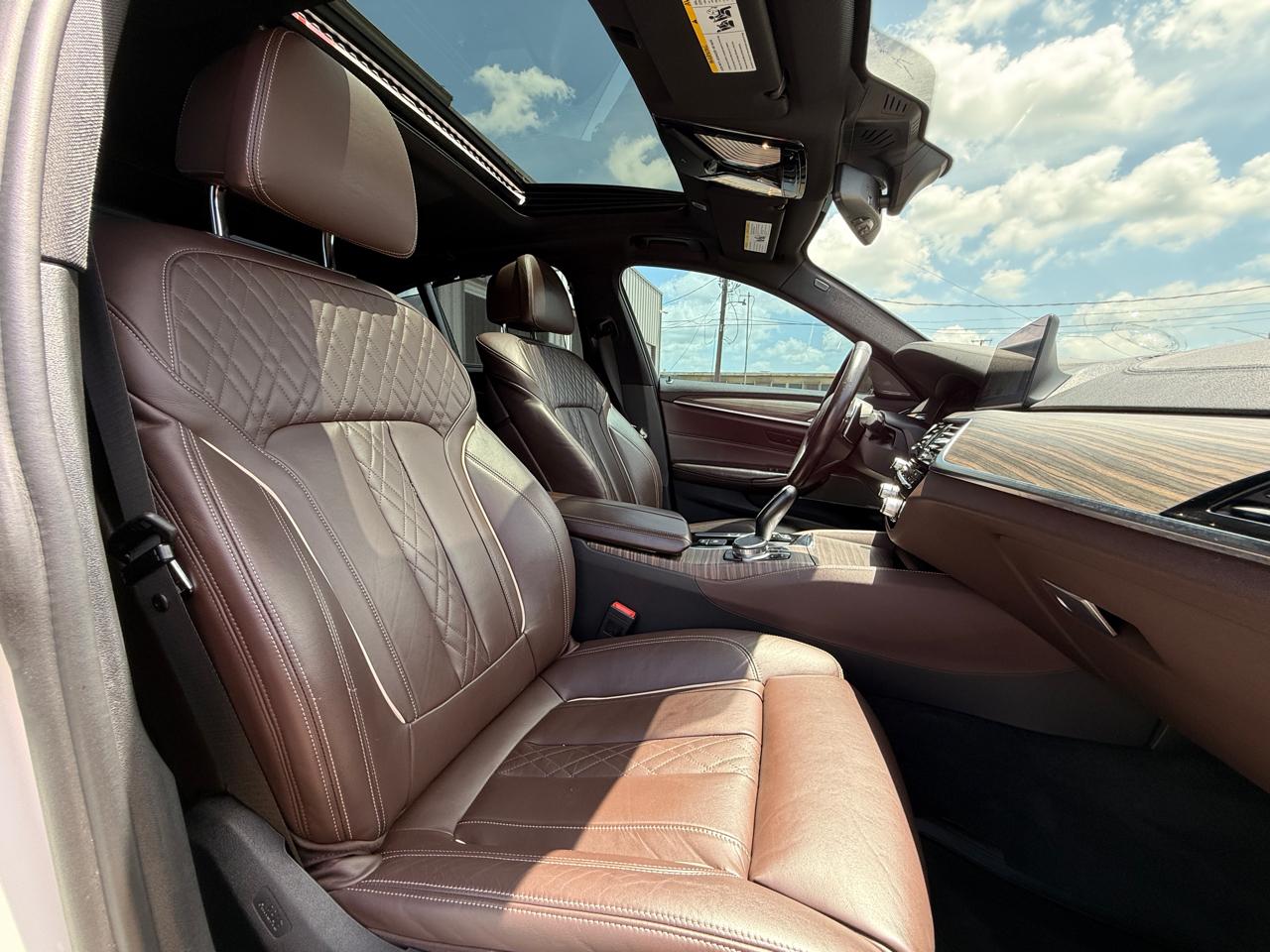 BMW 5-Series M550i xDrive 2019