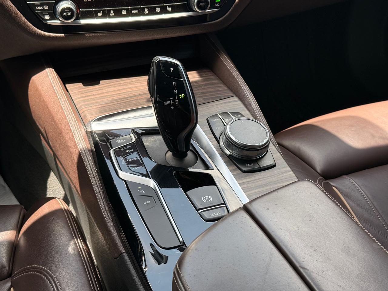 BMW 5-Series M550i xDrive 2019