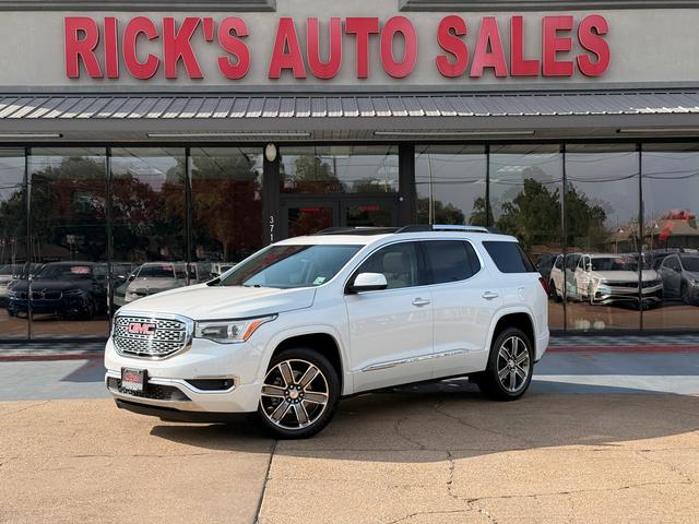 White 2017 GMC Acadia SUV / Crossover Front-Wheel Drive Automatic