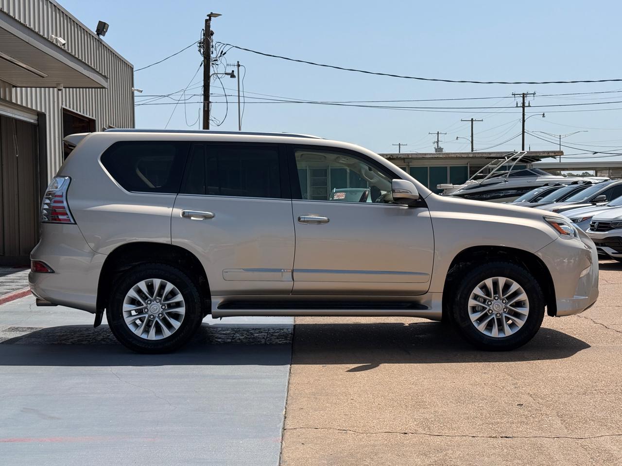 Lexus GX 460 Base 2016