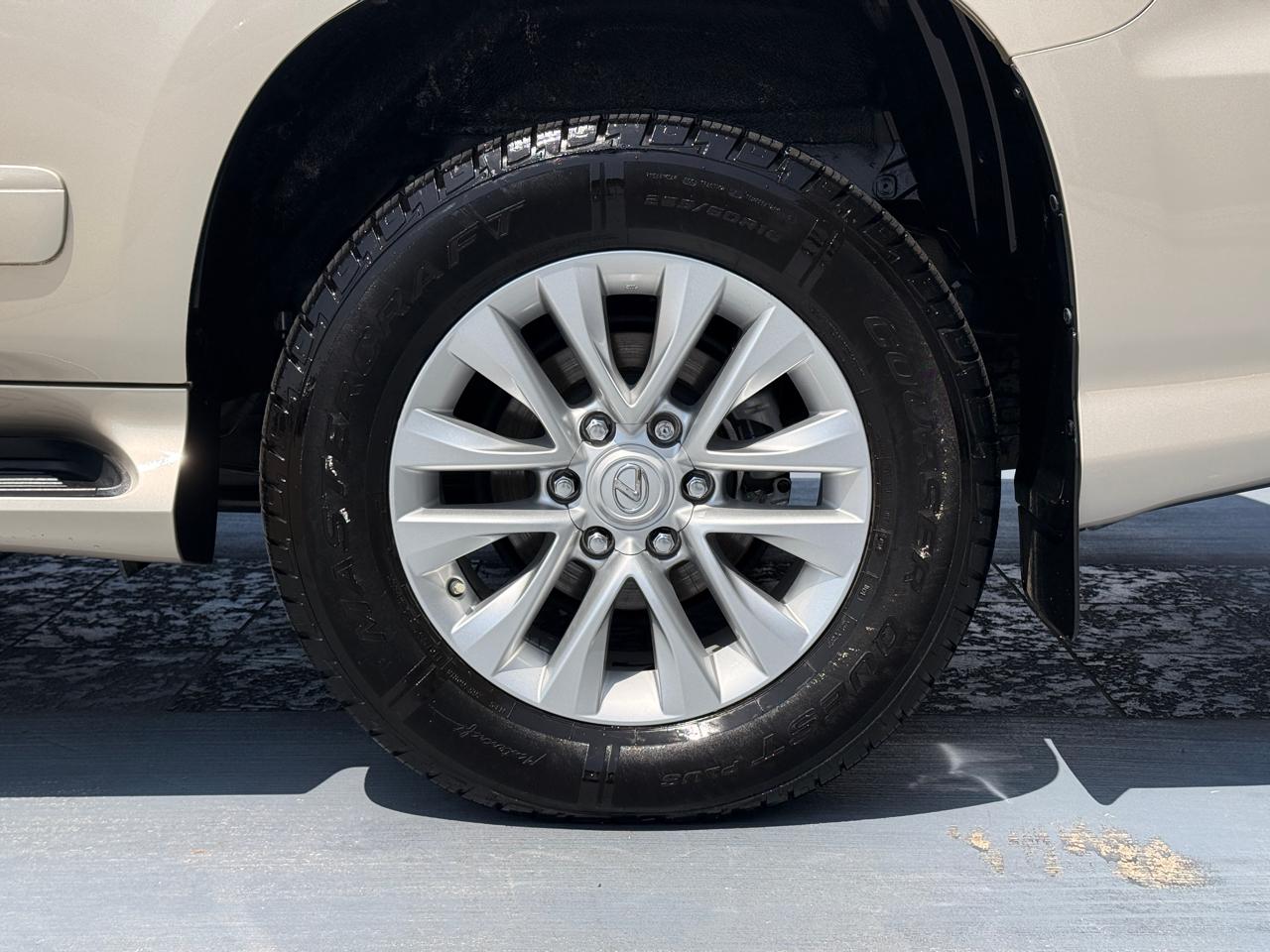 Lexus GX 460 Base 2016