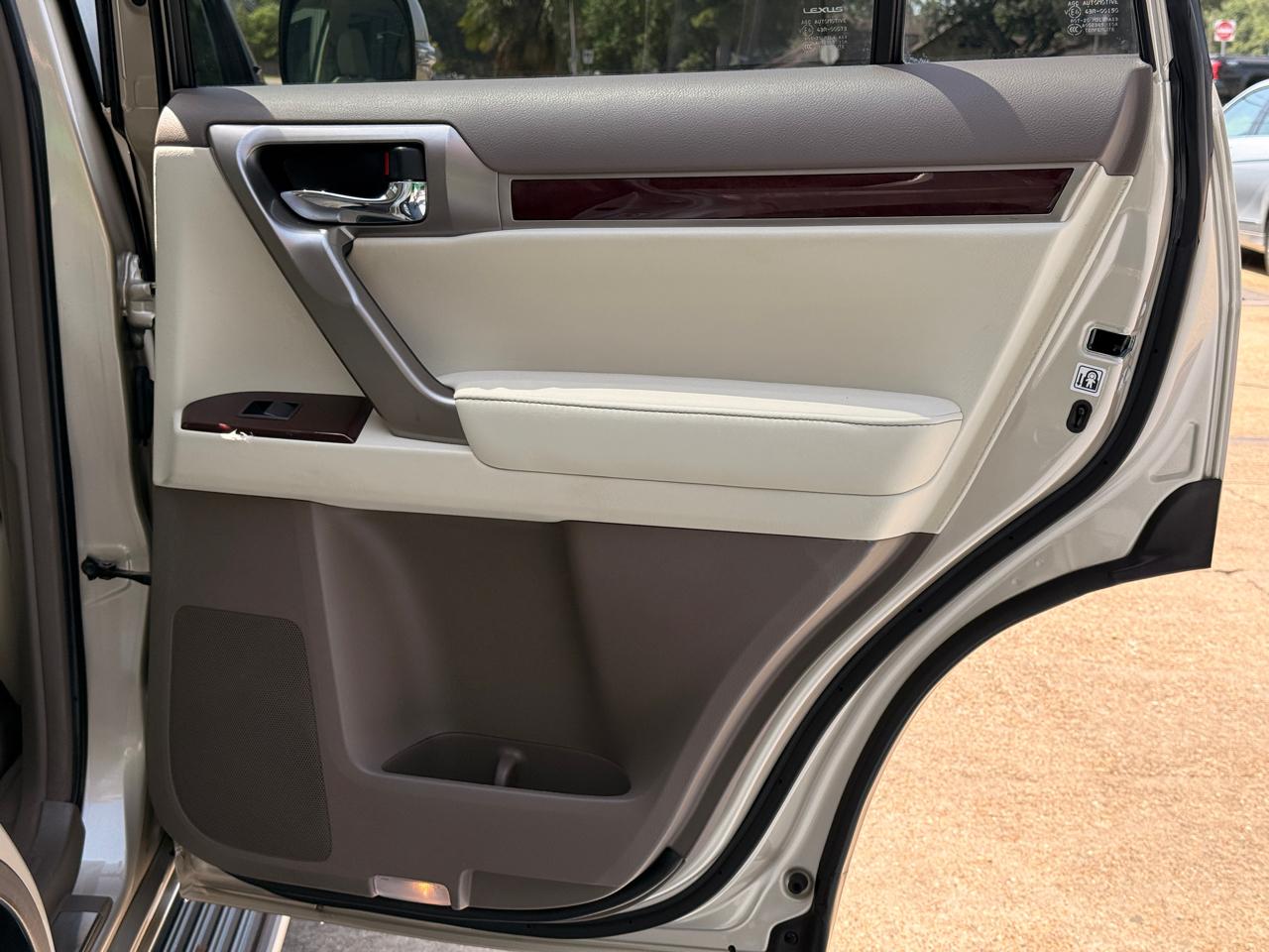 Lexus GX 460 Base 2016