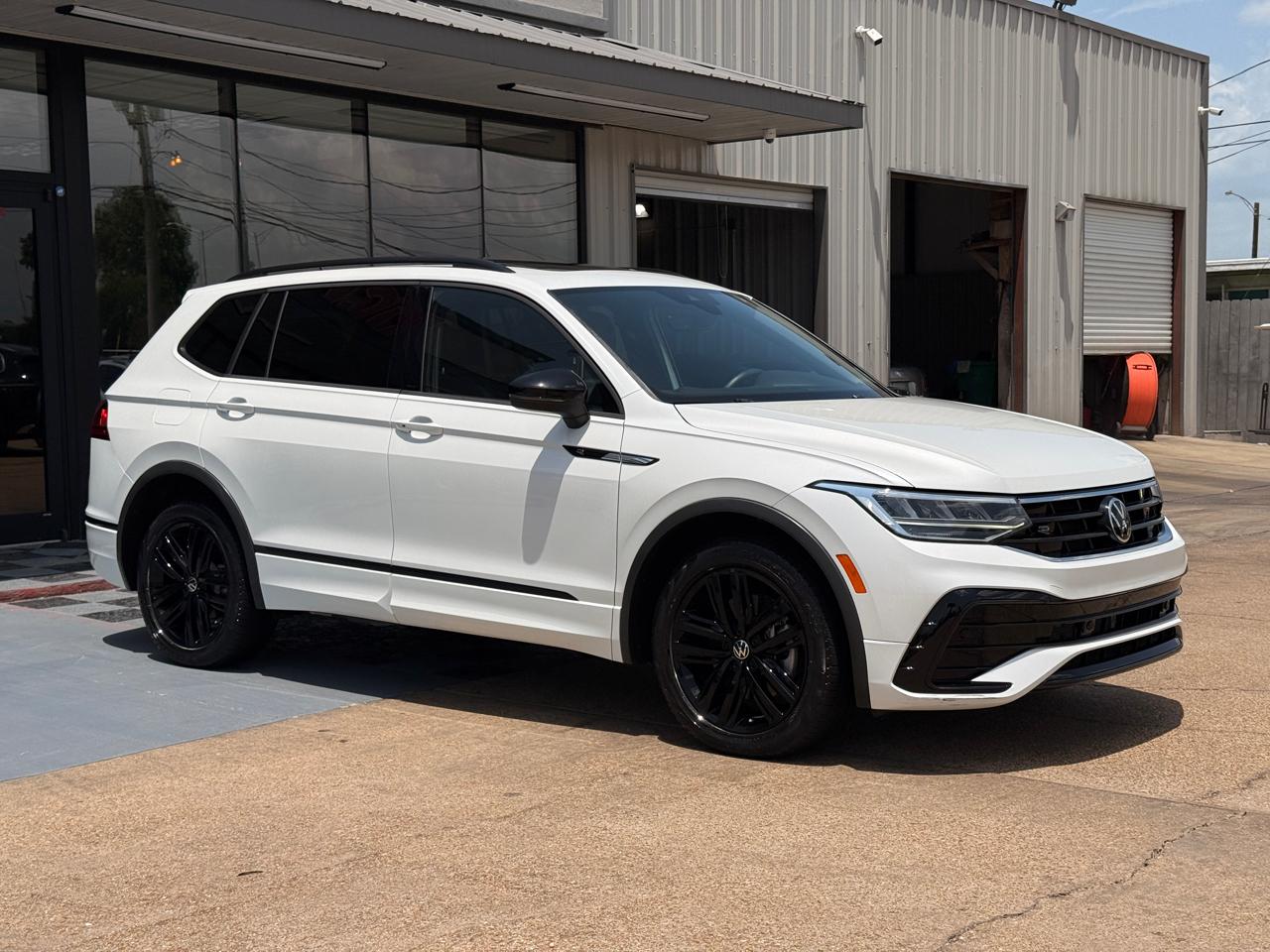 Volkswagen Tiguan SE R-Line Black 2022