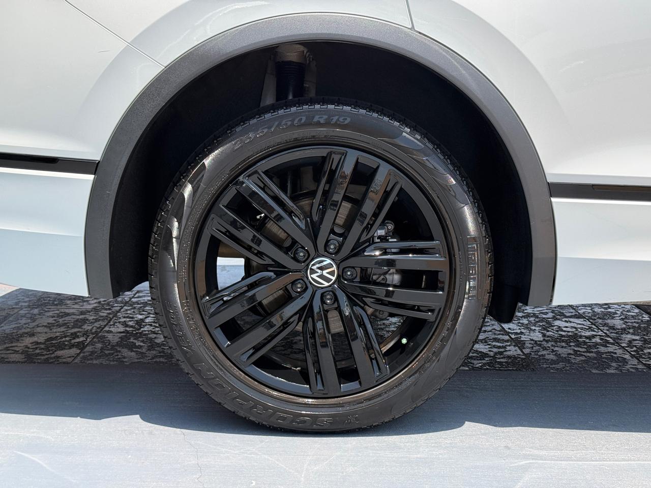 Volkswagen Tiguan SE R-Line Black 2022