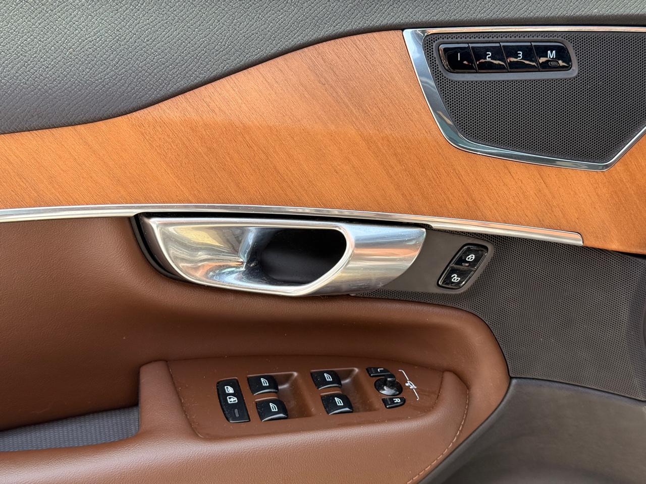 Volvo XC90 B6 Core 2023