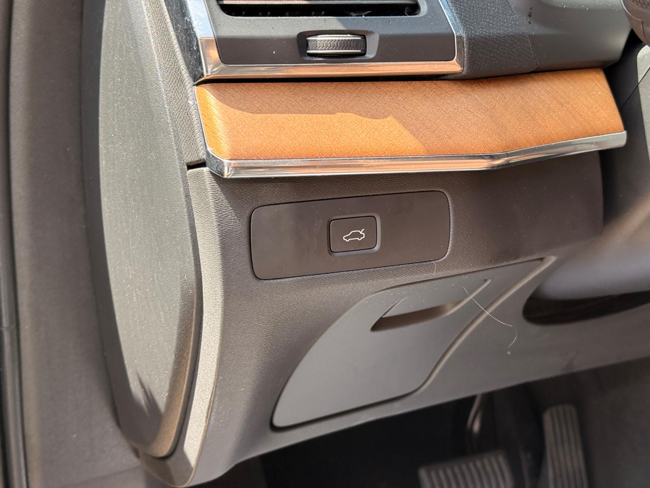 Volvo XC90 B6 Core 2023