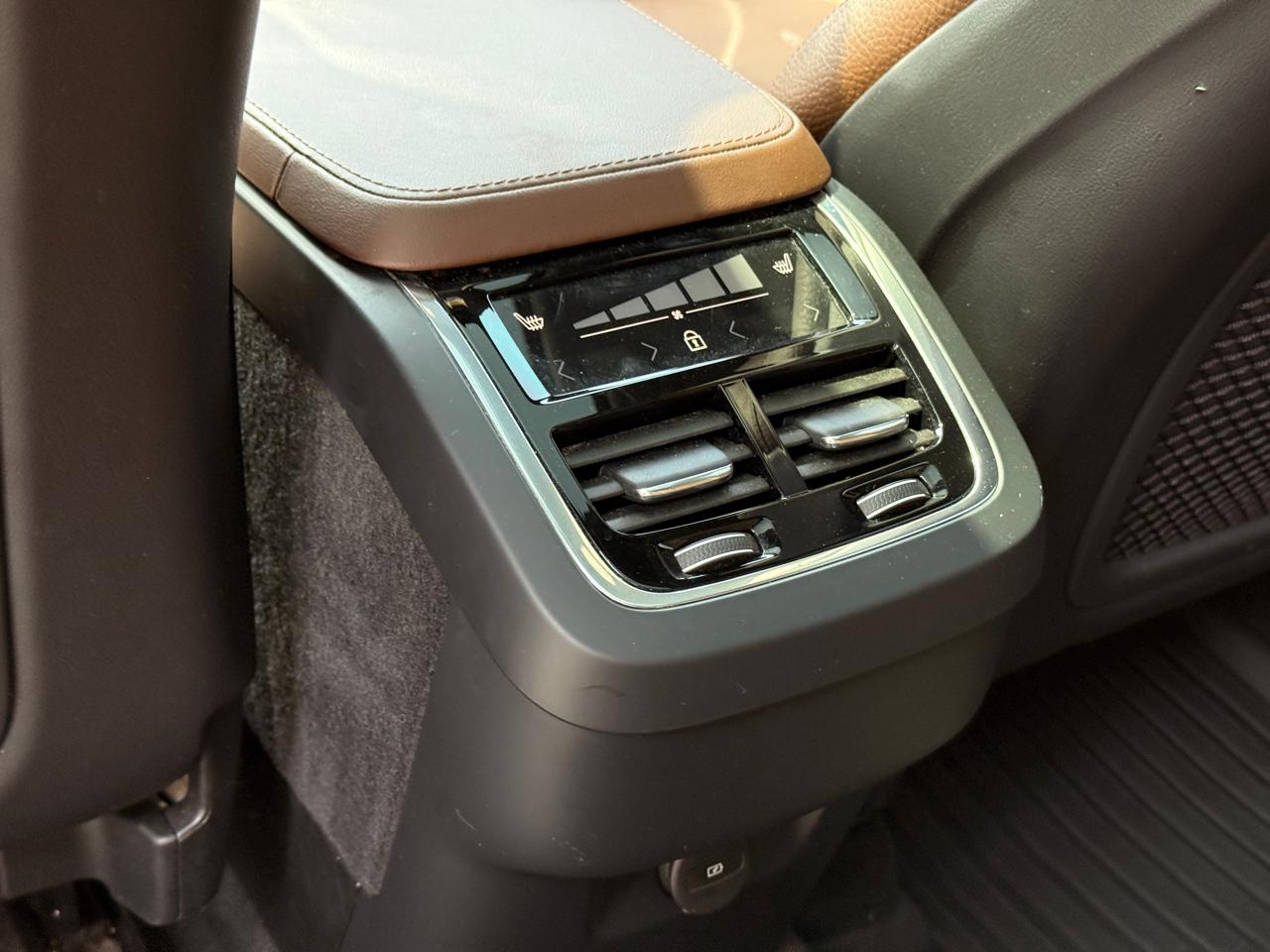 Volvo XC90 B6 Core 2023