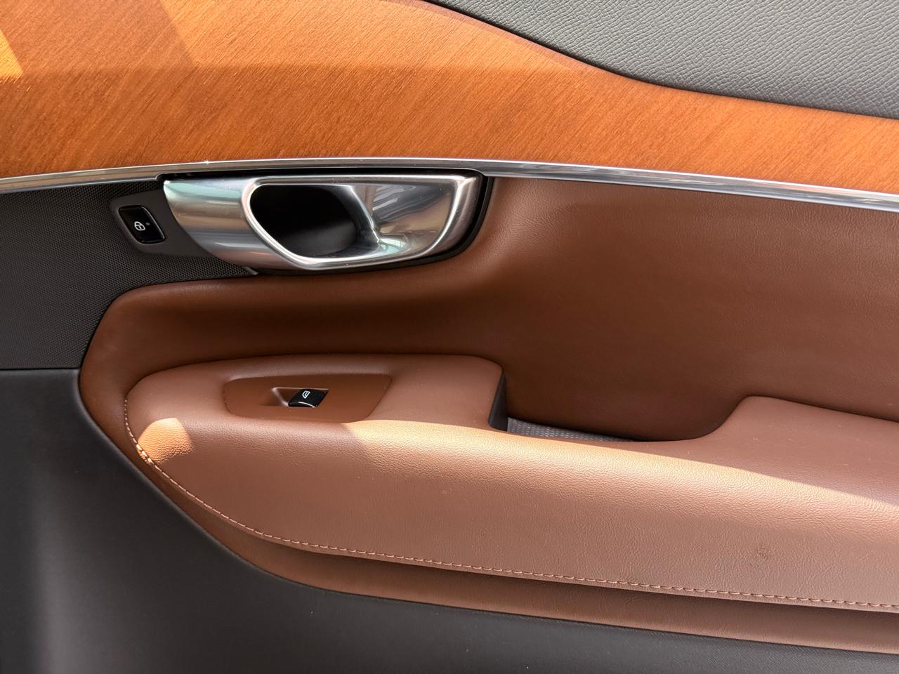 Volvo XC90 B6 Core 2023