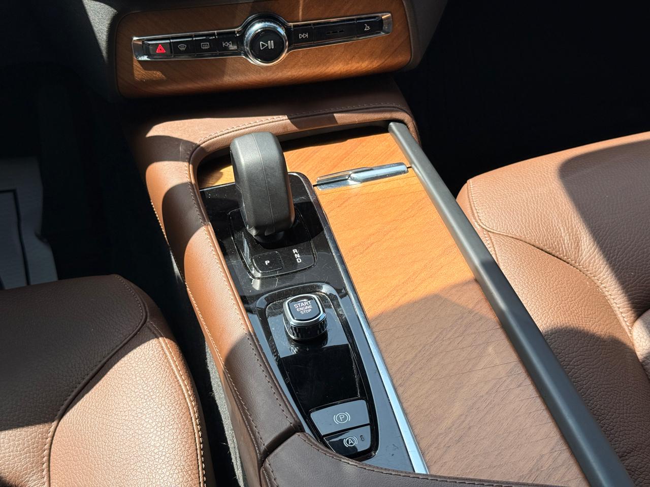 Volvo XC90 B6 Core 2023