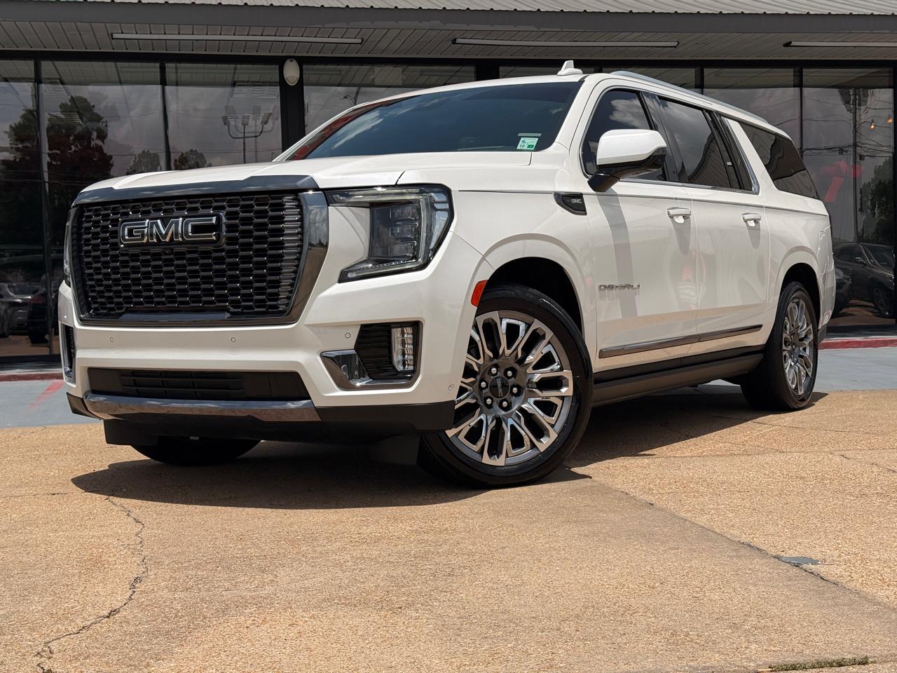 GMC Yukon XL Denali Ultimate 4WD 2024