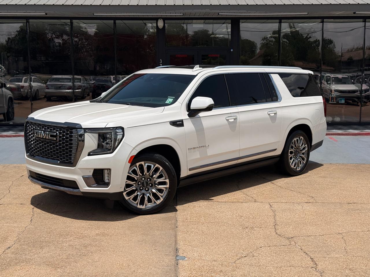 GMC Yukon XL Denali Ultimate 4WD 2024
