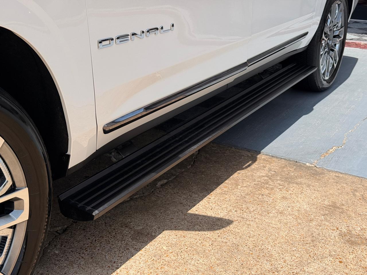 GMC Yukon XL Denali Ultimate 4WD 2024