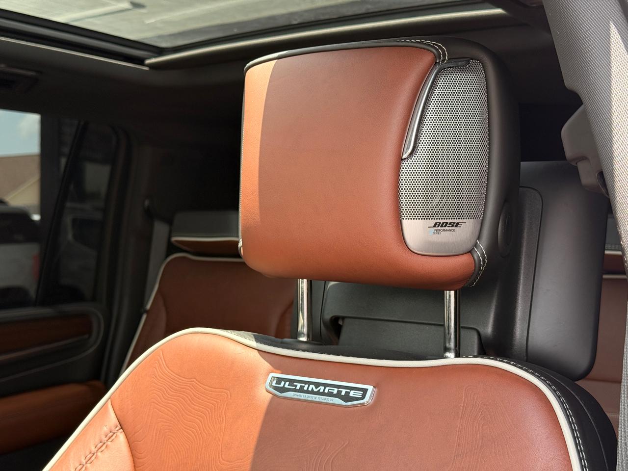 GMC Yukon XL Denali Ultimate 4WD 2024