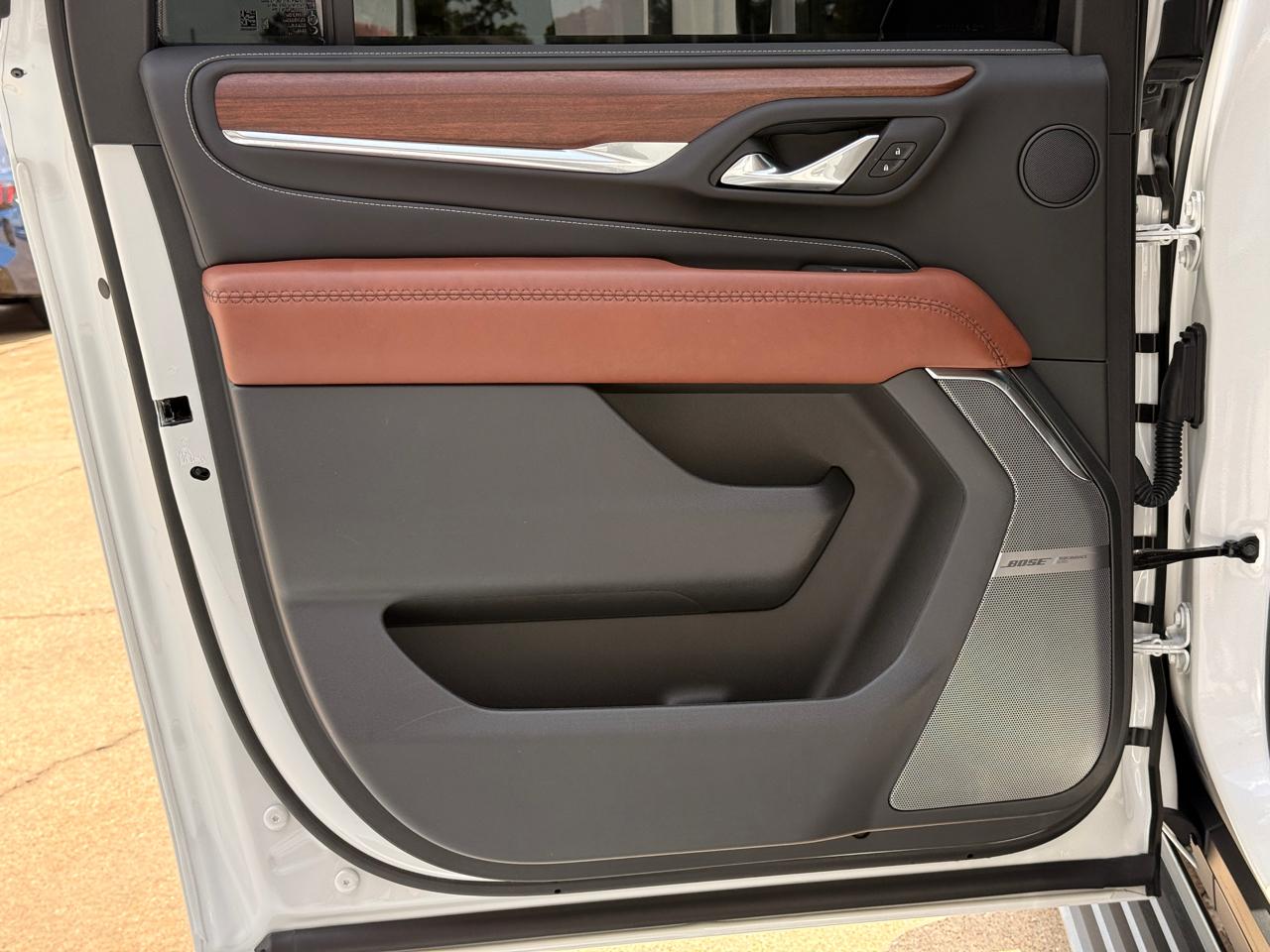 GMC Yukon XL Denali Ultimate 4WD 2024
