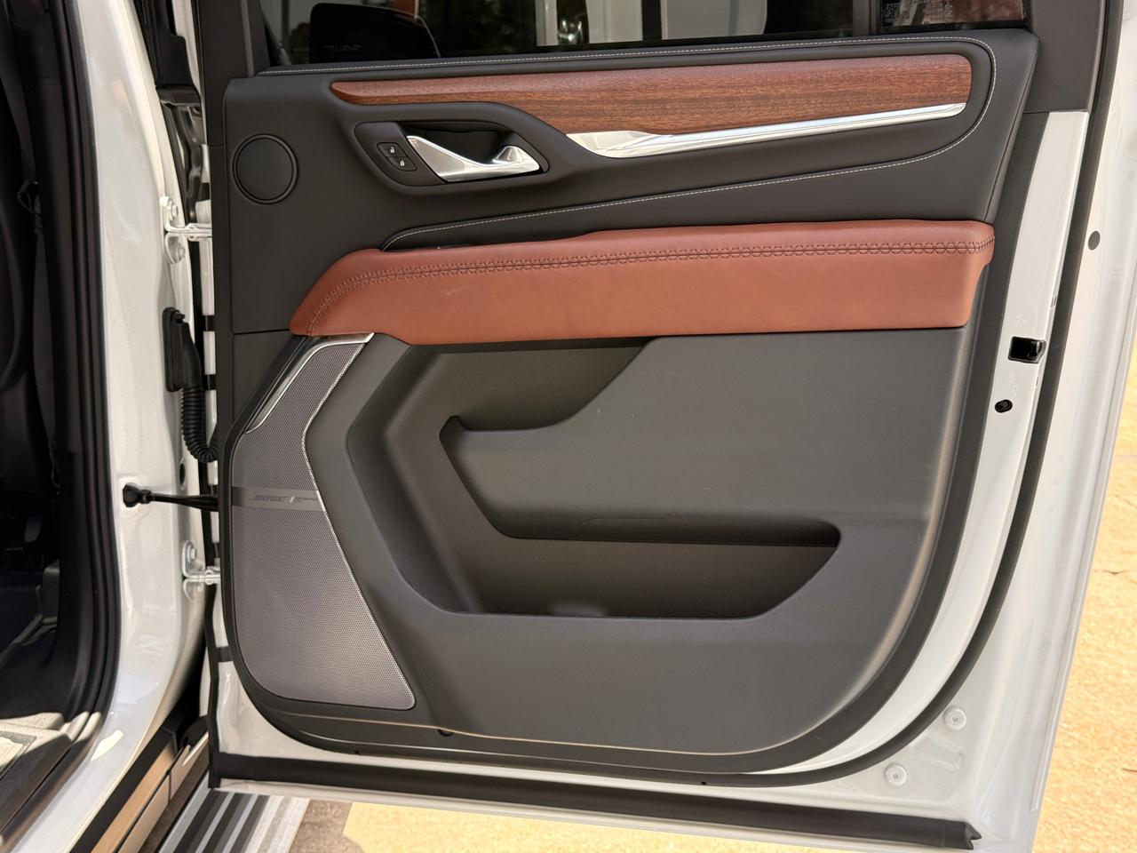 GMC Yukon XL Denali Ultimate 4WD 2024