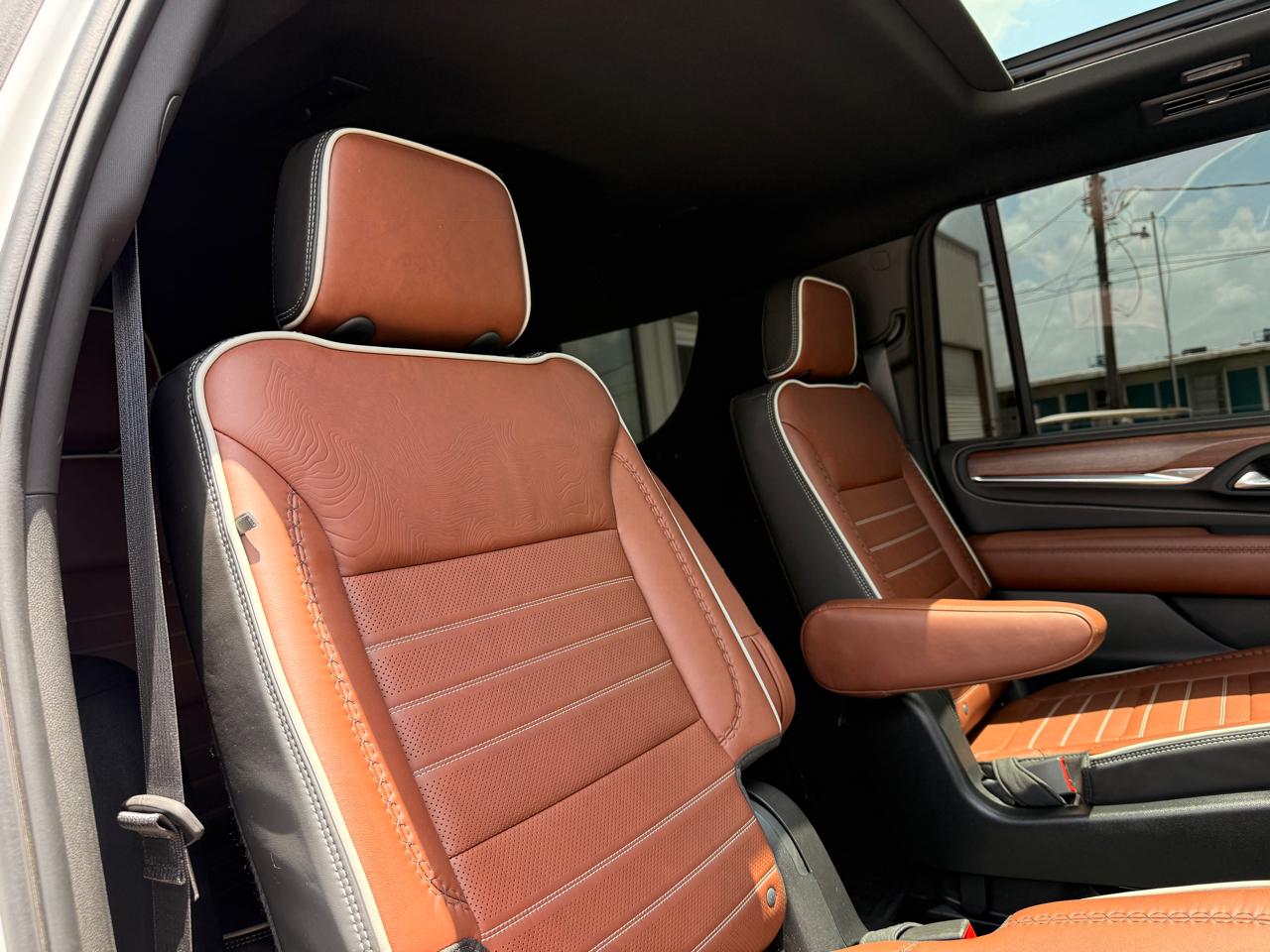 GMC Yukon XL Denali Ultimate 4WD 2024