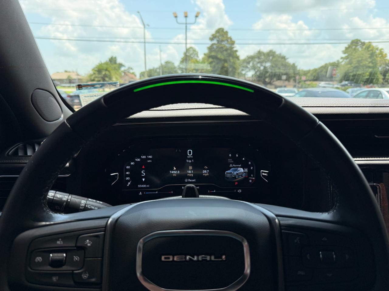 GMC Yukon XL Denali Ultimate 4WD 2024