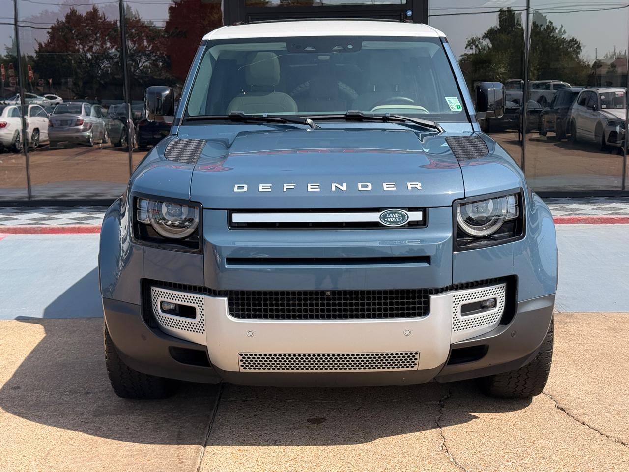 Land Rover Defender P300 110 S 2024